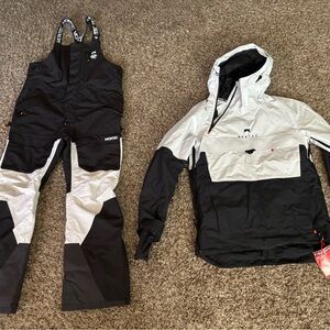Montec Men's Black and White Ski Jacket